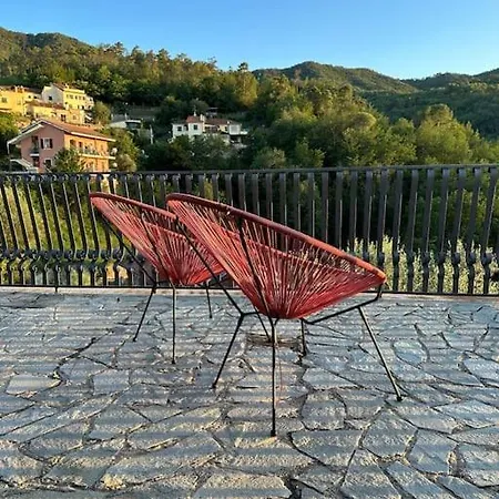 Idyllische Landhaus Mit Pool Und Fernblick Garlenda