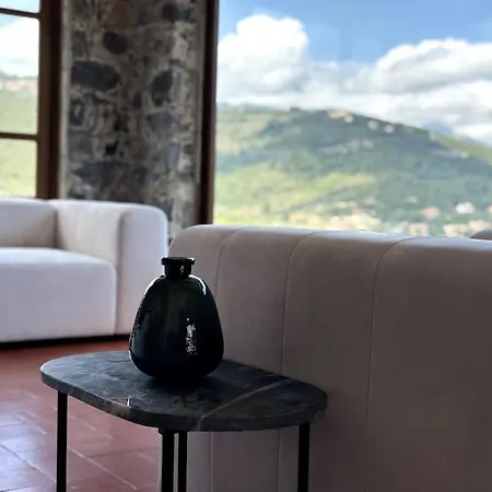 Idyllische Landhaus Mit Pool Und Fernblick