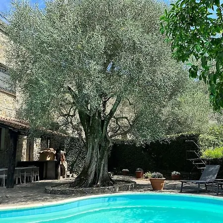 Idyllische Landhaus Mit Pool Und Fernblick