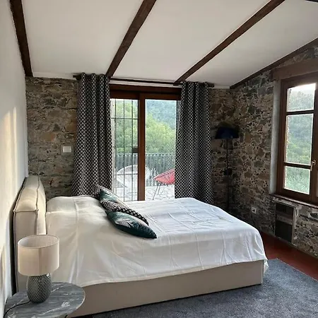 Idyllische Landhaus Mit Pool Und Fernblick